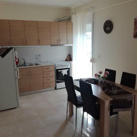 Jordan'S 4Th Appartment At ネア・ミカニオーナ エクステリア 写真